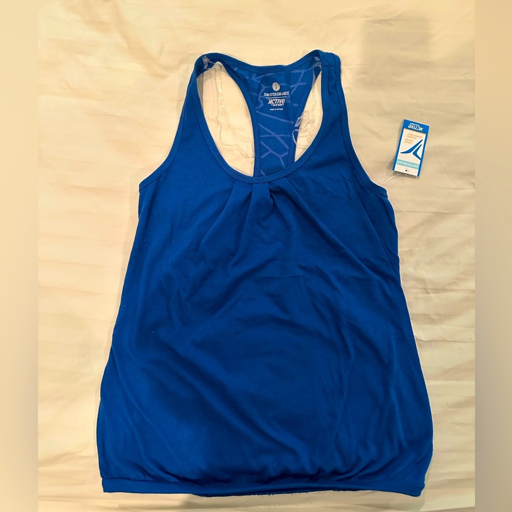 Old navy active wear shirt new with tag